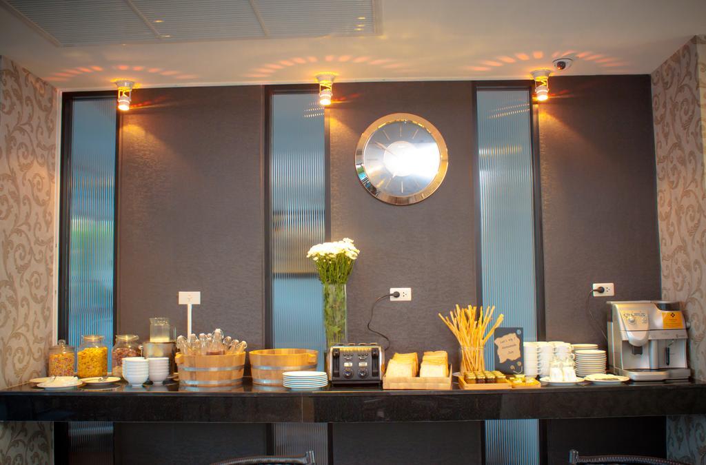 Lani Chiang Mai Hotel Ngoại thất bức ảnh